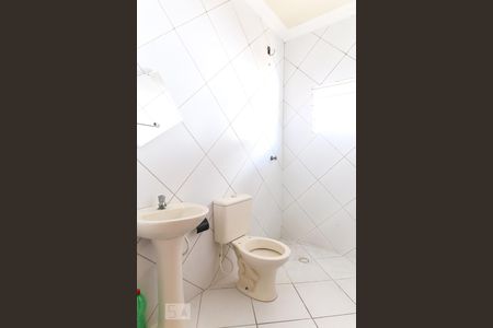 Casa para alugar com 75m², 2 quartos e 1 vagaBanheiro