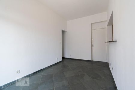 Sala de apartamento para alugar com 1 quarto, 50m² em Freguesia (jacarepaguá), Rio de Janeiro