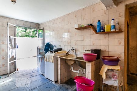 Casa à venda com 170m², 3 quartos e 2 vagasLavanderia