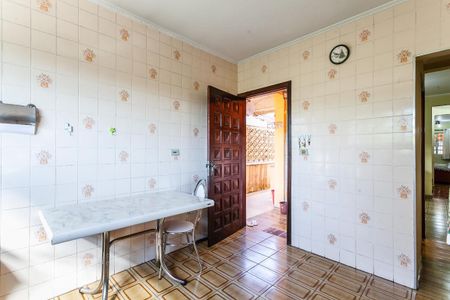 Casa à venda com 170m², 3 quartos e 2 vagasCozinha