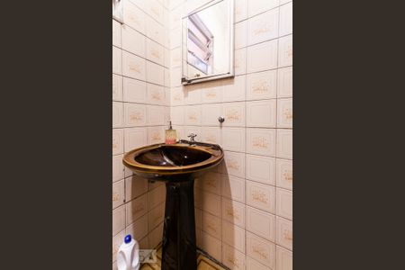 Casa à venda com 170m², 3 quartos e 2 vagasLavabo