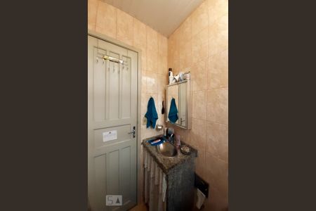 Casa à venda com 191m², 3 quartos e sem vagaBanheiro Social