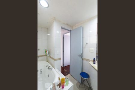 Apartamento à venda com 64m², 2 quartos e 1 vagaBanheiro