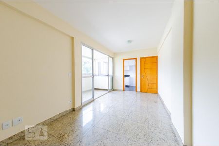 Sala de apartamento para alugar com 3 quartos, 85m² em Minas Brasil, Belo Horizonte