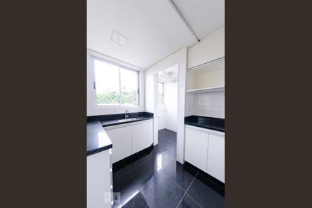 Cozinha de apartamento para alugar com 3 quartos, 85m² em Minas Brasil, Belo Horizonte