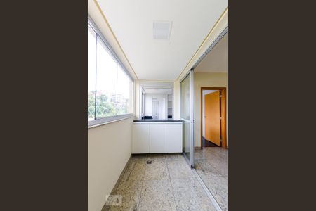 Varanda de apartamento para alugar com 3 quartos, 85m² em Minas Brasil, Belo Horizonte