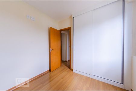 Quarto 1 de apartamento para alugar com 3 quartos, 85m² em Minas Brasil, Belo Horizonte