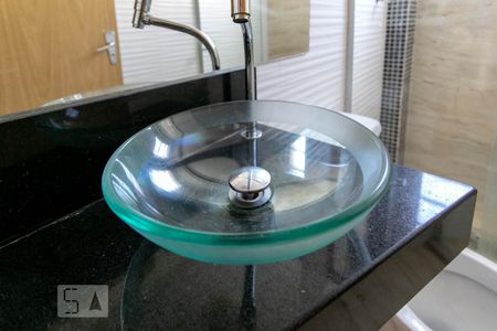 Apartamento à venda com 68m², 2 quartos e sem vagaBanheiro