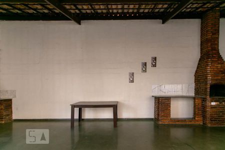 Apartamento à venda com 68m², 2 quartos e sem vagaÁrea comum - Churrasqueira