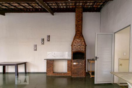 Apartamento à venda com 68m², 2 quartos e sem vagaÁrea comum - Churrasqueira