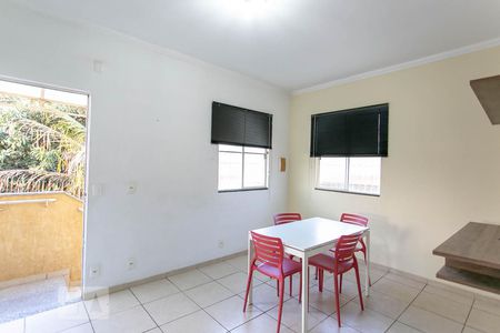 Sala de kitnet/studio para alugar com 1 quarto, 48m² em Copacabana, Belo Horizonte
