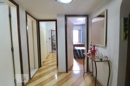 Corredor de apartamento à venda com 3 quartos, 100m² em Santa Cecilia, São Paulo