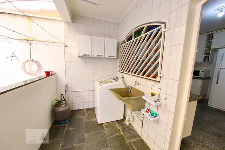 Casa à venda com 108m², 3 quartos e 2 vagasArea de Serviço
