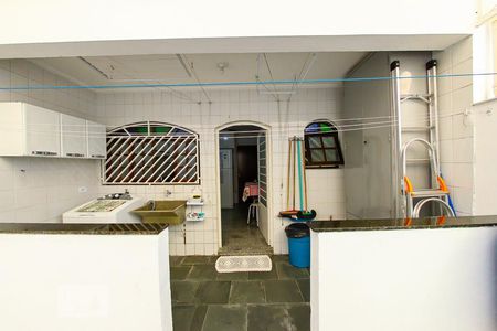 Casa à venda com 108m², 3 quartos e 2 vagasArea de Serviço