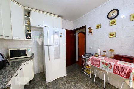 Casa à venda com 108m², 3 quartos e 2 vagasCozinha