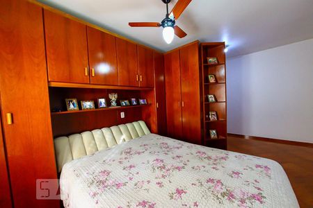 Casa à venda com 108m², 3 quartos e 2 vagasSuite