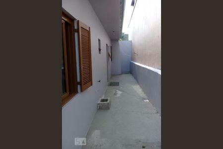 Casa para alugar com 135m², 3 quartos e 2 vagas Casa para alugar com 135m², 3 quartos e 2 vagasFundos da casa