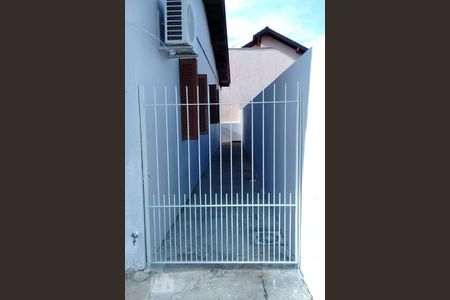 Casa para alugar com 135m², 3 quartos e 2 vagas Casa para alugar com 135m², 3 quartos e 2 vagasFundos da casa