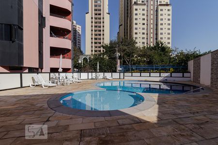 Apartamento à venda com 70m², 2 quartos e 1 vagaÁrea comum - Piscina