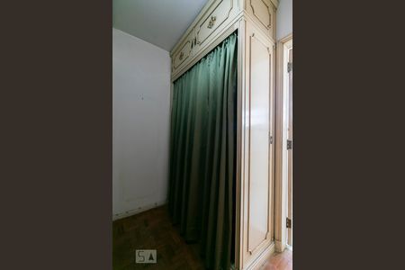 Apartamento à venda com 230m², 3 quartos e 2 vagasSuíte - Closet