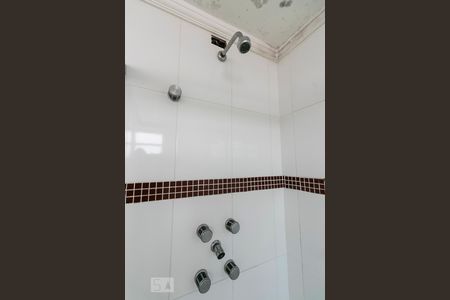 Apartamento à venda com 230m², 3 quartos e 2 vagasBanheiro da Suíte - Chuveiro