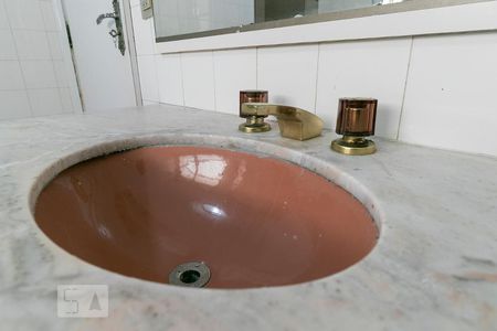 Apartamento à venda com 230m², 3 quartos e 2 vagasBanheiro 2 - Pia