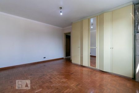 Apartamento à venda com 230m², 3 quartos e 2 vagasSuíte