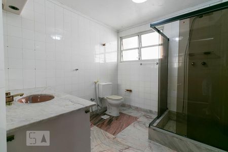 Apartamento à venda com 230m², 3 quartos e 2 vagasBanheiro 2