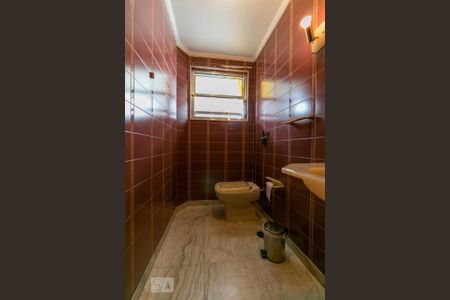 Apartamento à venda com 230m², 3 quartos e 2 vagasBanheiro 3