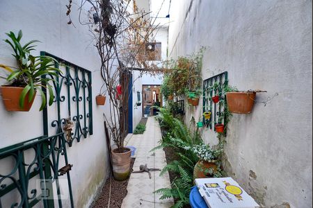 Casa à venda com 320m², 4 quartos e 2 vagasCorredor externo