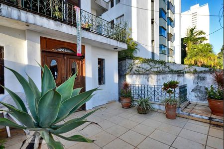 varanda de casa à venda com 4 quartos, 320m² em Pompeia, São Paulo