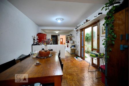 Casa à venda com 320m², 4 quartos e 2 vagasSala de Jantar