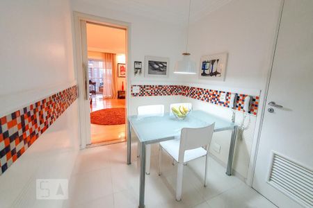 Apartamento para alugar com 165m², 3 quartos e 3 vagasCozinha