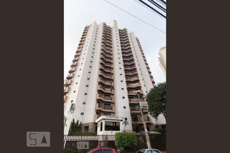 Apartamento à venda com 210m², 3 quartos e 2 vagasFachada