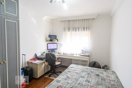 Apartamento à venda com 210m², 3 quartos e 2 vagasQuarto 2