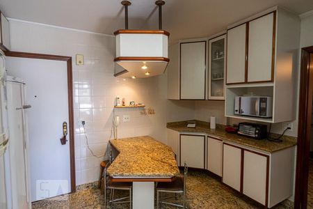 Apartamento à venda com 210m², 3 quartos e 2 vagasCozinha