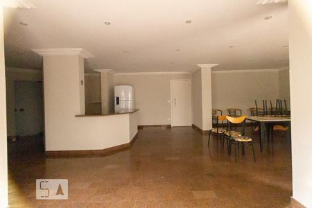 Apartamento à venda com 210m², 3 quartos e 2 vagasÁrea comum - Salão de festas
