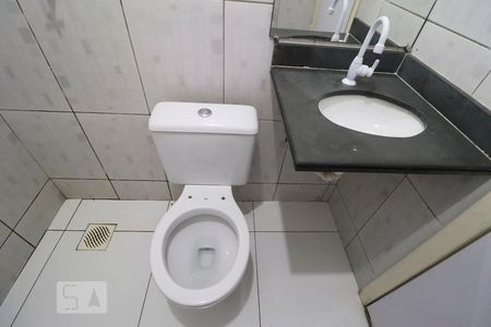 Banheiro de apartamento para alugar com 1 quarto, 35m² em Setor Centro Oeste, Goiânia