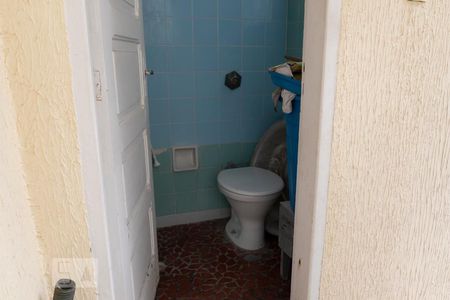 Casa à venda com 430m², 3 quartos e 8 vagasBanheiro de Serviço