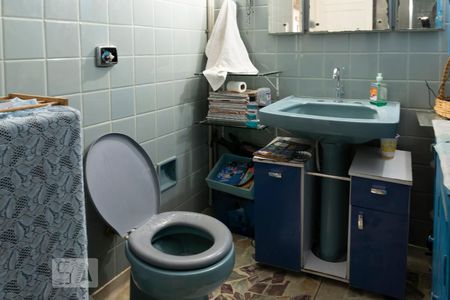 Casa à venda com 430m², 3 quartos e 8 vagasBanheiro Social