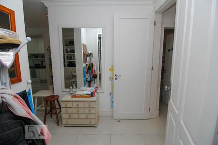 Hall de Entrada de casa à venda com 4 quartos, 140m² em Urca, Rio de Janeiro