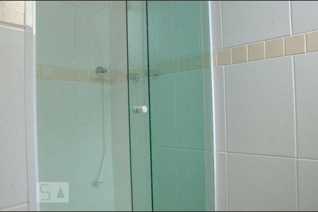 Banheiro de apartamento à venda com 1 quarto, 53m² em Vila Cruz das Almas, São Paulo