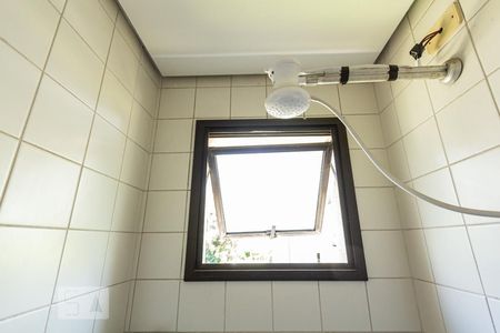 Apartamento à venda com 250m², 3 quartos e 3 vagas Apartamento à venda com 250m², 3 quartos e 3 vagasBanheiro de Serviço