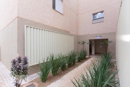 Apartamento para alugar com 48m², 2 quartos e 1 vaga Apartamento para alugar com 48m², 2 quartos e 1 vagaEntrada Bloco