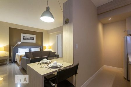 Apartamento para alugar com 60m², 2 quartos e 1 vagaStudio