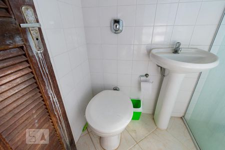 Casa de condomínio à venda com 200m², 3 quartos e 1 vagaBanheiro - 3º Andar