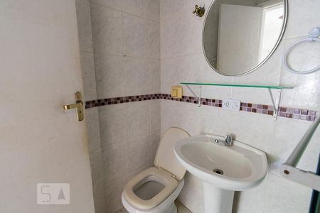 Casa de condomínio à venda com 200m², 3 quartos e 1 vagaBanheiro da Suíte