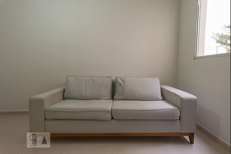 Sofá da Sala de apartamento para alugar com 2 quartos, 45m² em Vila Carminha, Campinas