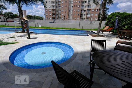 Apartamento à venda com 70m², 3 quartos e 2 vagasPiscina