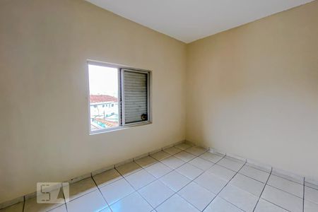 Quarto 2 de casa para alugar com 2 quartos, 70m² em Vila Alpina, São Paulo